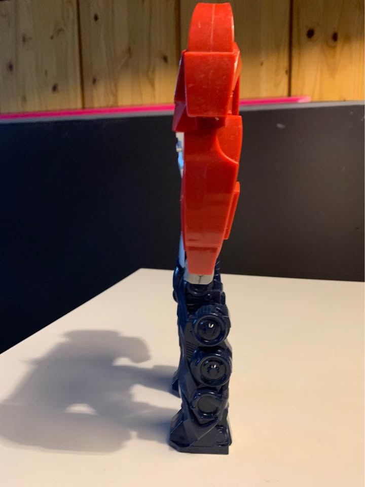 Optimus Prime Hasbro 2012 Plastic Figure - photo 2