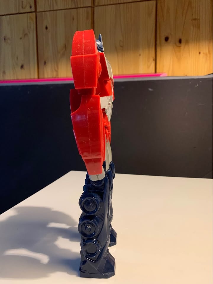 Optimus Prime Hasbro 2012 Plastic Figure - photo 4