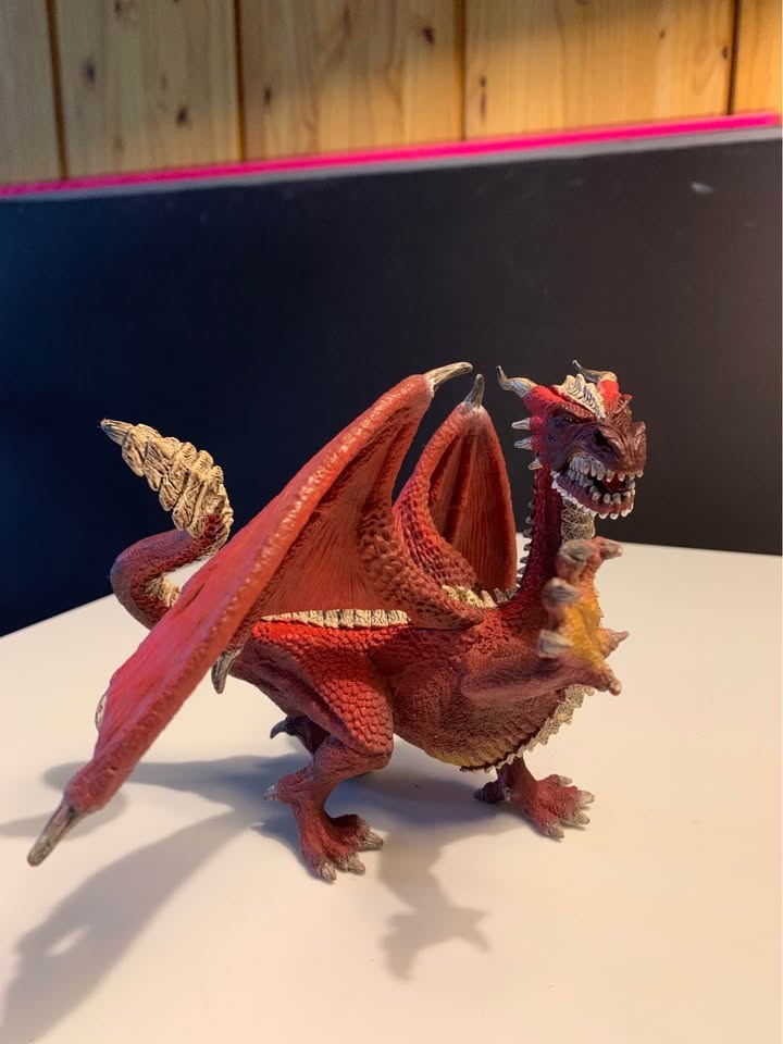 Schleich Red Dragon Rubber Toy - photo 4
