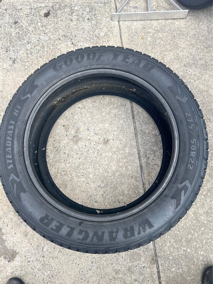 GOOD YEAR WRANGLER 275/50R22 TIRE