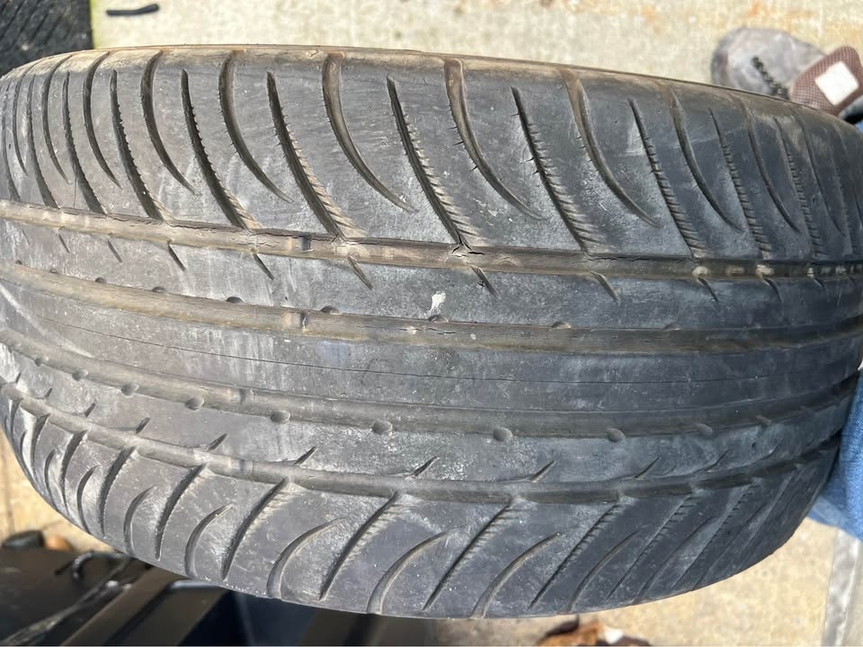 (4) KUMHO ECSTA SPT TIRES 255/45ZR17 285/40ZR17 - photo 4