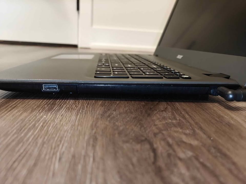 Acer Aspire E5-573G Laptop - i7, 16GB RAM, 512GB SSD - photo 4