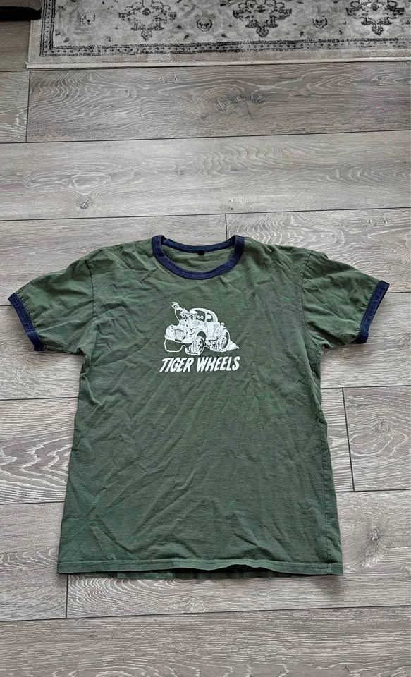 Vinted Green Tiger Wheels Ringer Tee S/P