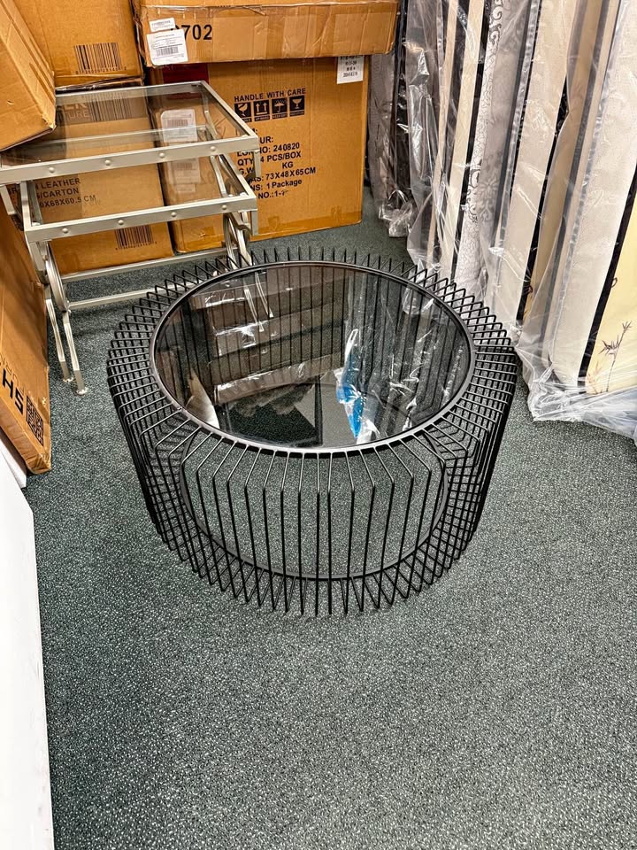 Round Coffee Table with Tempered Glass