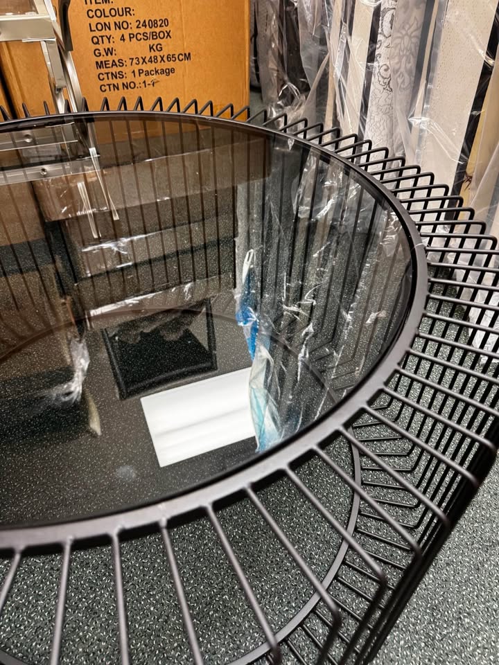 Round Coffee Table with Tempered Glass - photo 2