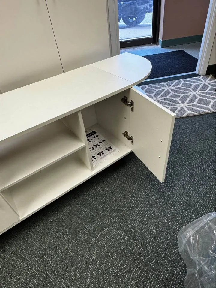 White TV Stand with Storage and Wooden Legs ▫️BRAND NEW▫️ image indicator(3)