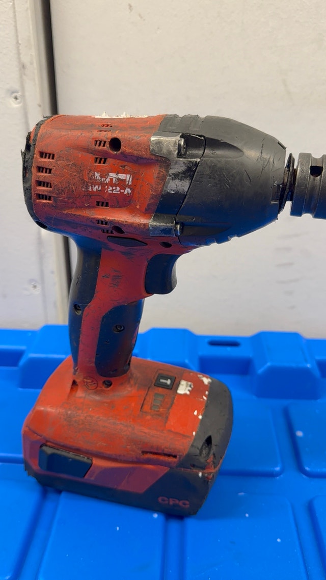 Hilti SIW 22A Impact Wrench