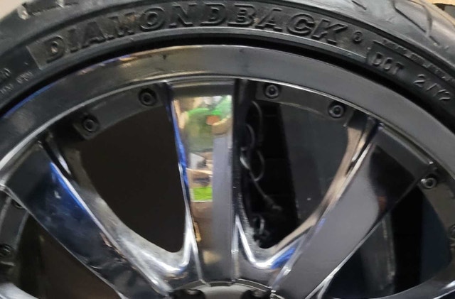 Diamondback 215/35/R18 on Chrome Wheel - photo 3