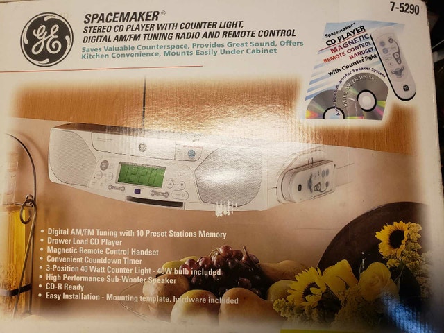 GE Spacemaker Radio - Brand New