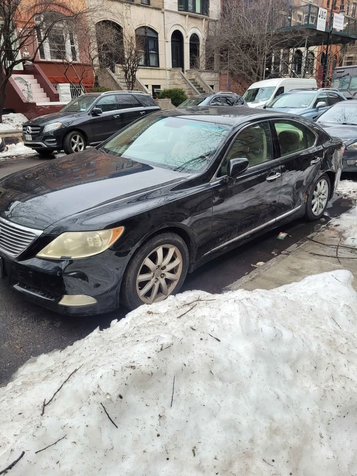 2008 Lexus LS 460 RWD Sedan