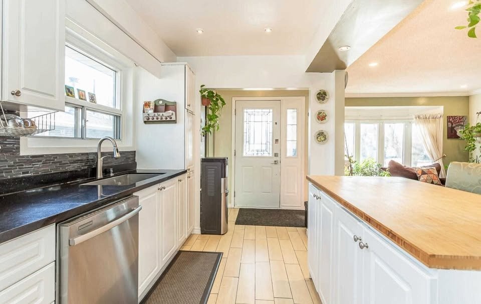 2 Beds 1 Bath House for Rent - photo 2