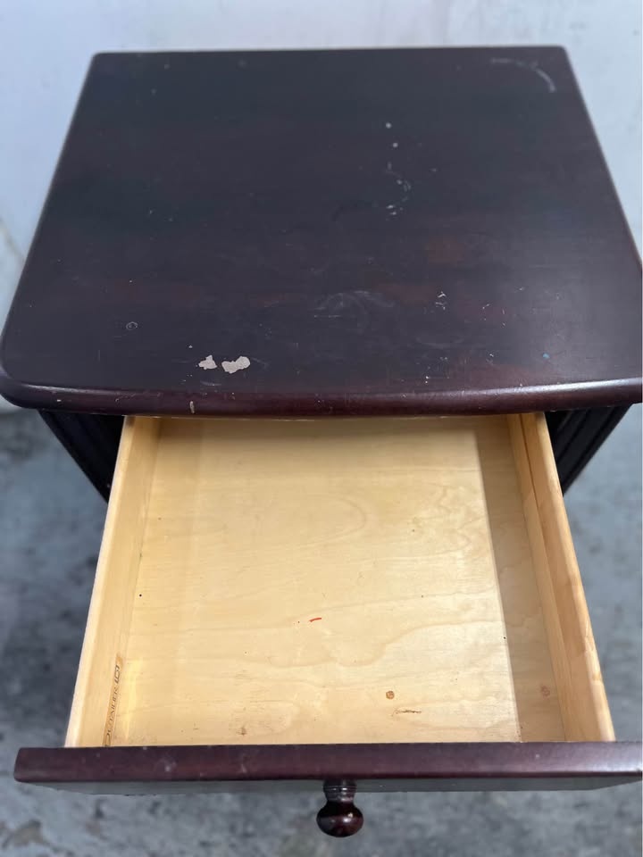 Night stand - photo 4