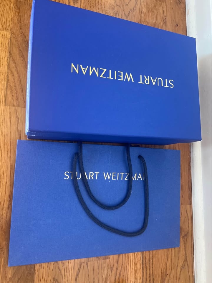 Stuart Weitzman White Flat Sandals – Size 7 - photo 2