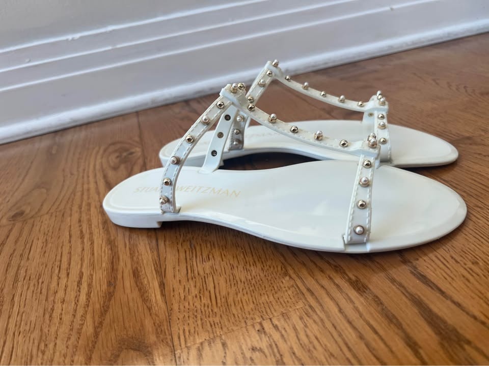 Stuart Weitzman White Flat Sandals – Size 7 - photo 4