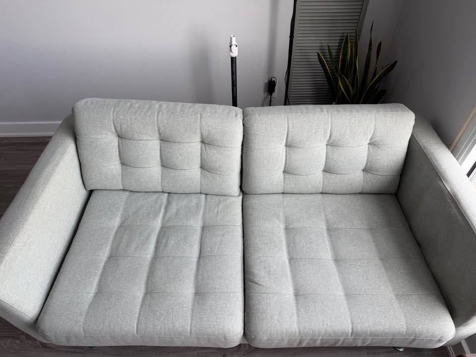 Ikea sofa - photo 3
