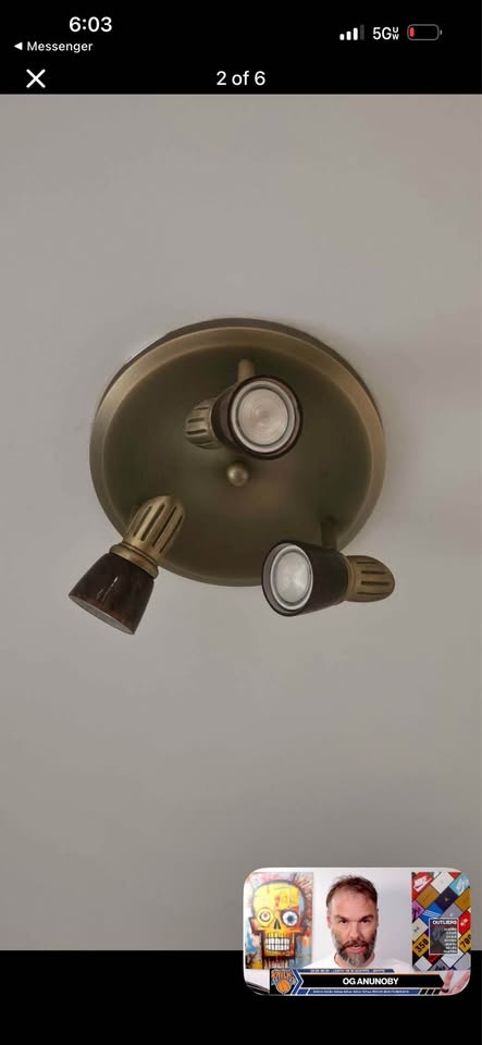 Two brown lighting fixtures - Need Gone! - photo 2