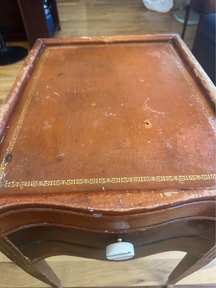 Vintage Side Table - photo 2