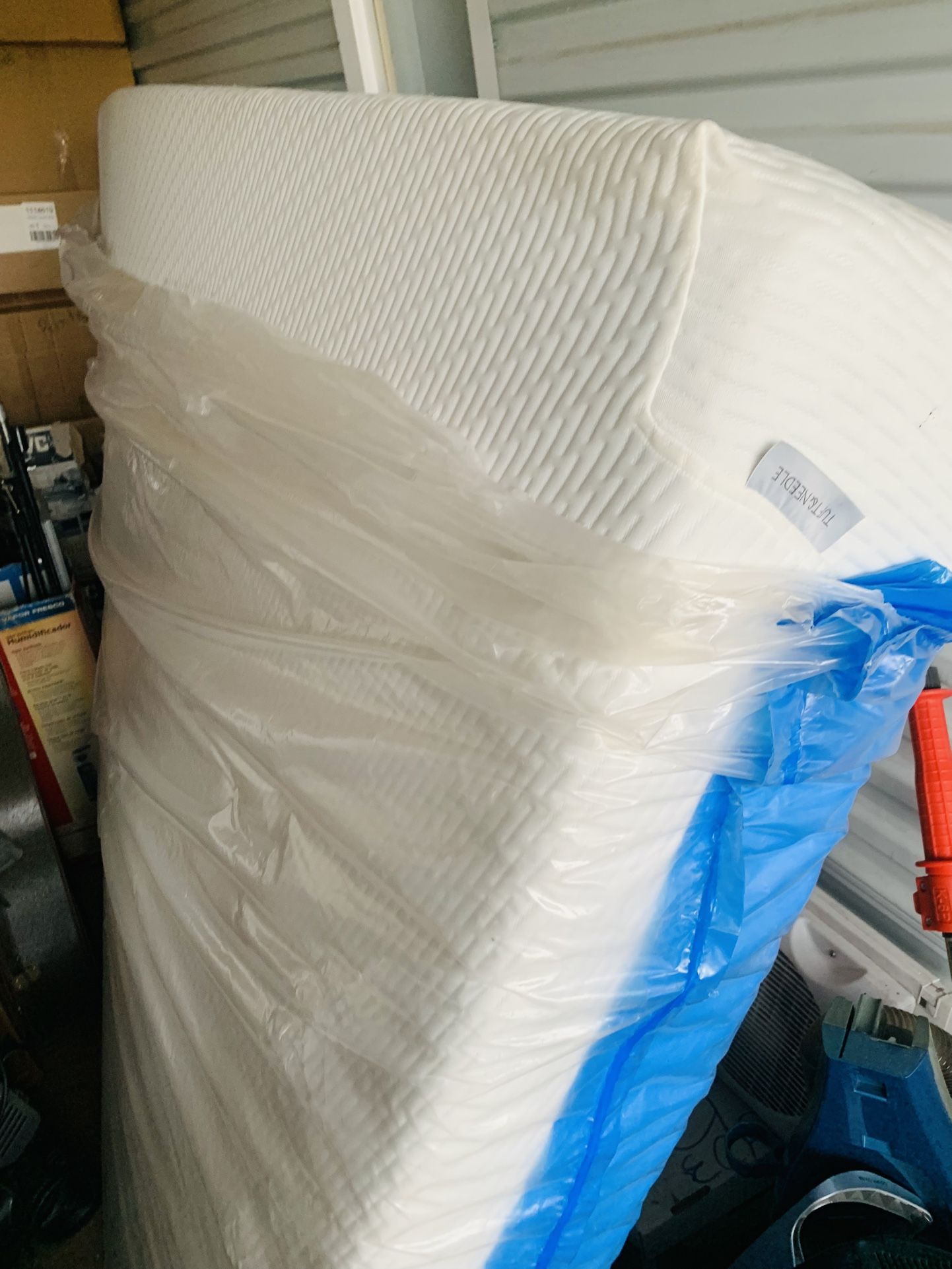 Tuft And Needle Firm Padded Queen Size Mattress Still In Wrap. - photo 3