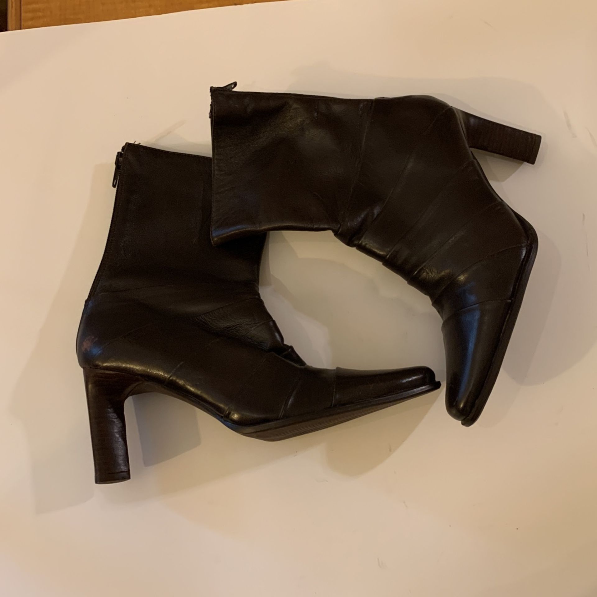 Featherlight 3” Heal Above Ankle Boots, Dark Brown Excellent