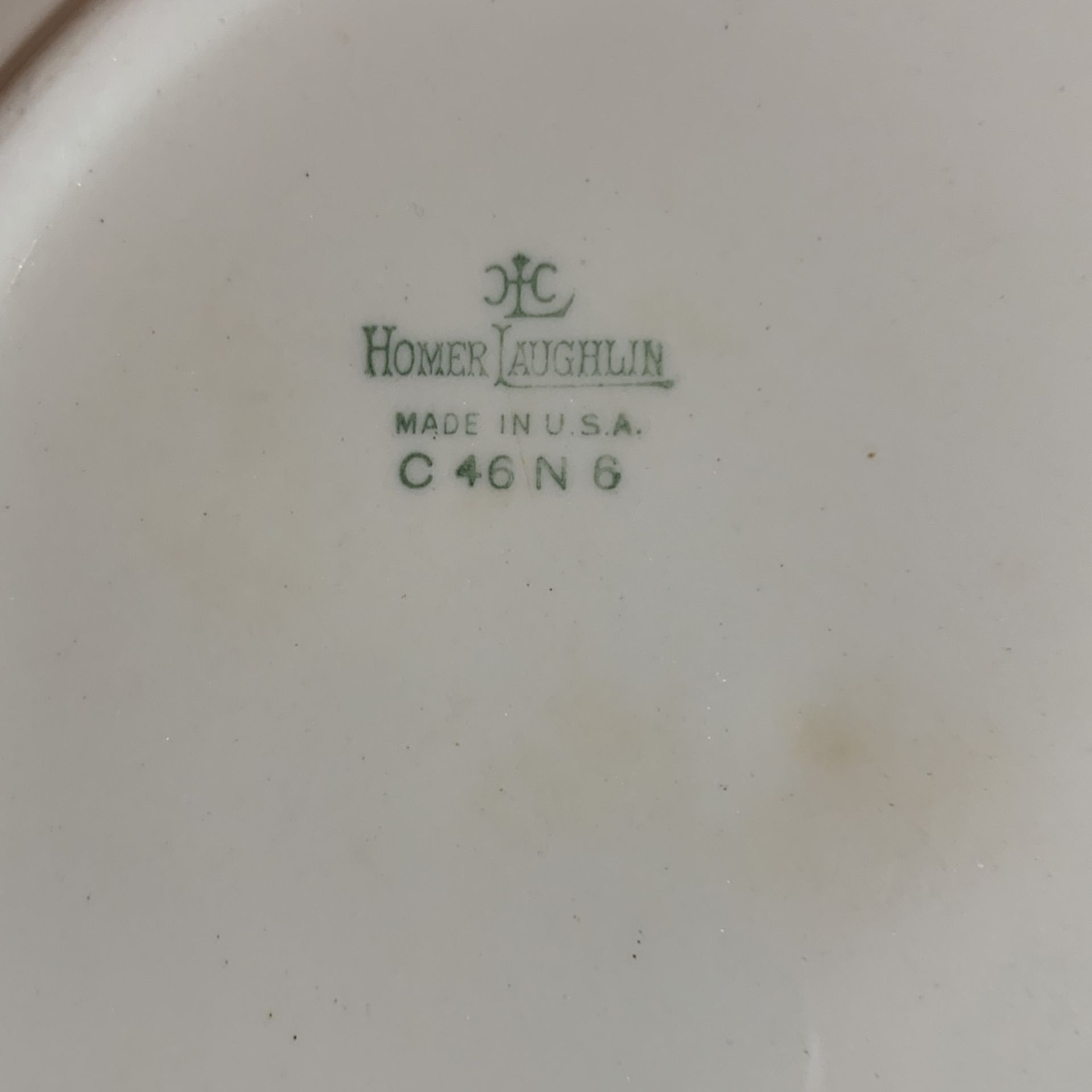Homer Laughlin Legendary Ceramic Dinner Plate - White w/ Red Flo - photo 3