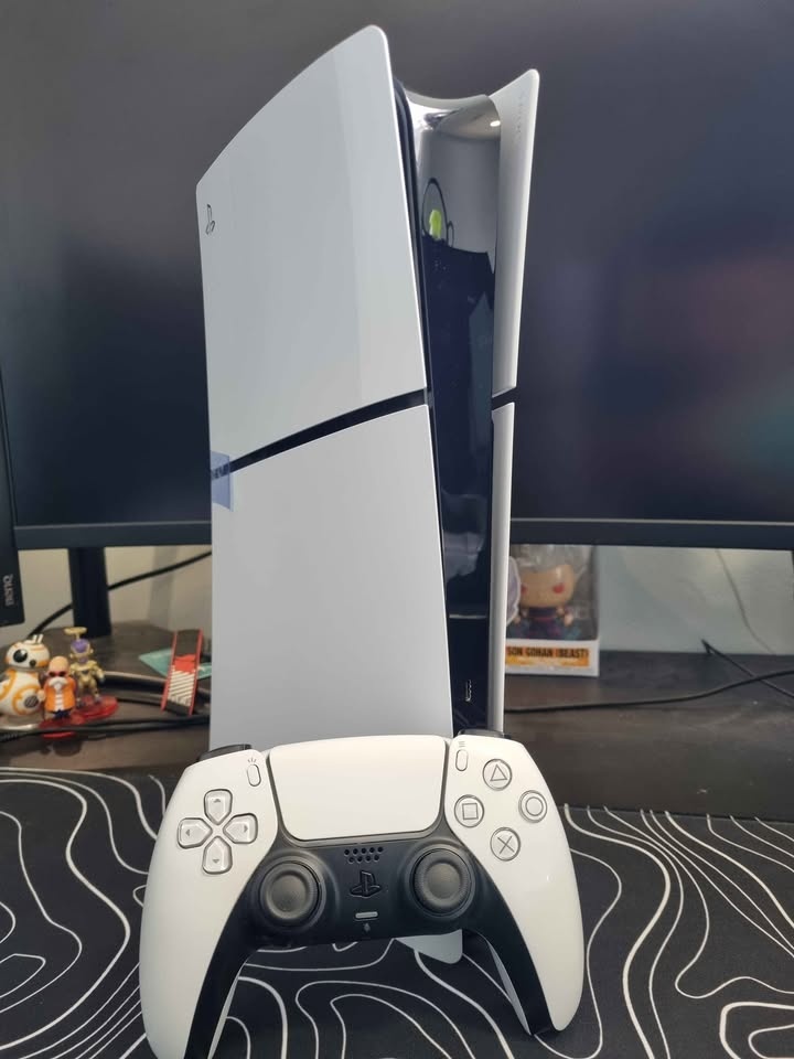 PS5 Slim Digital 1TB - Brand New - NBA 2K26 Included - photo 5