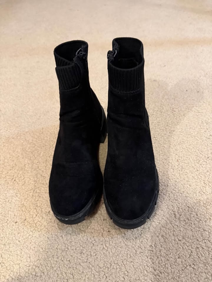 Time and Tru Zip Up Women's Black Ankle Boots - photo 3