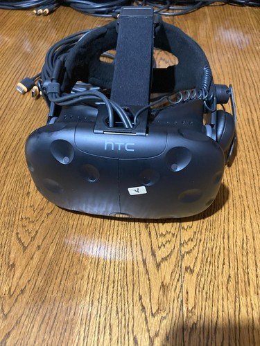 HTC VIVE Virtual Reality Headset 1st gen, 2xControllers