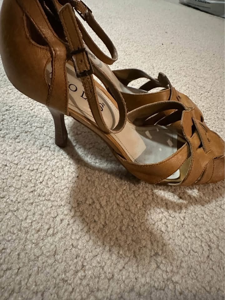 TWO LIPS Women's Brown High Heel Shoes - Size 7M - photo 4