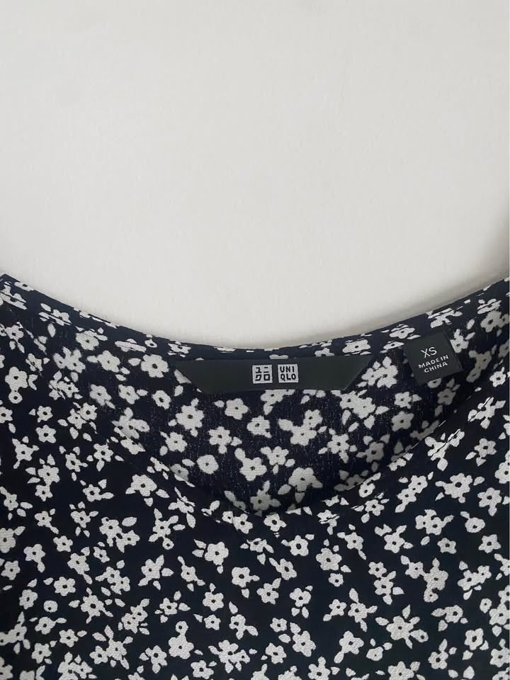 Uniqlo Floral Print Dress - Size XS - photo 2
