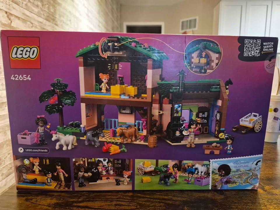 Brand New Lego Friends Pony Ranch & Stable 42654 - photo 2