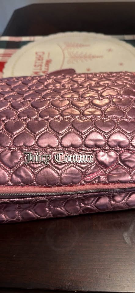 Juicy Couture Toiletry Bag - photo 2