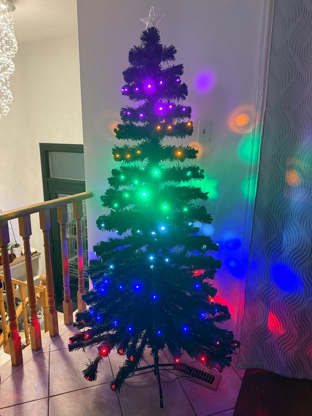6ft Fibre Optic Christmas Tree - Colour Changing Lights