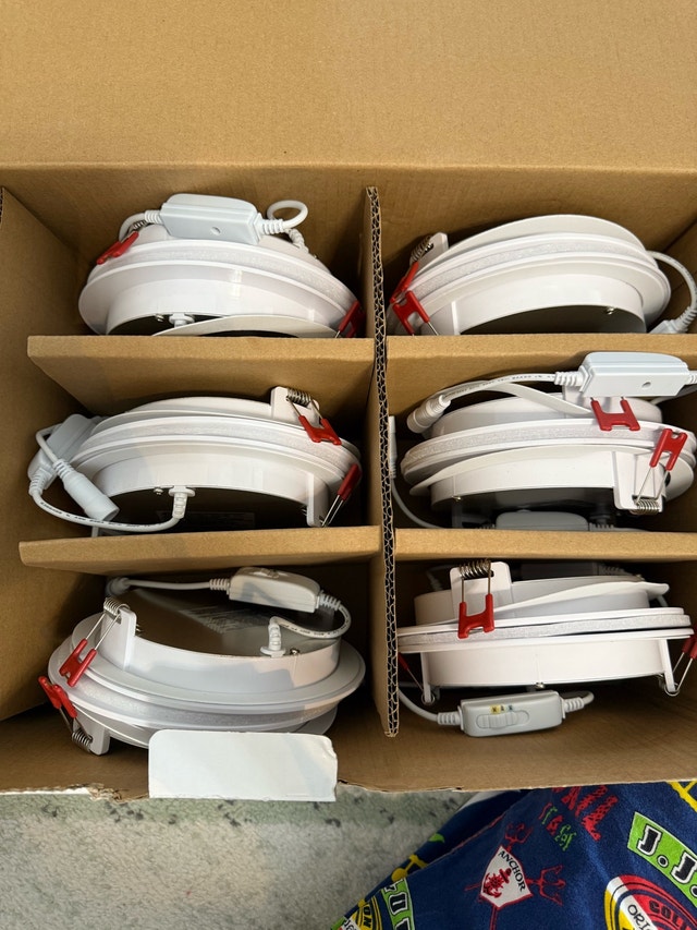 Commercial Electric LED Lights 12-pack - photo 2