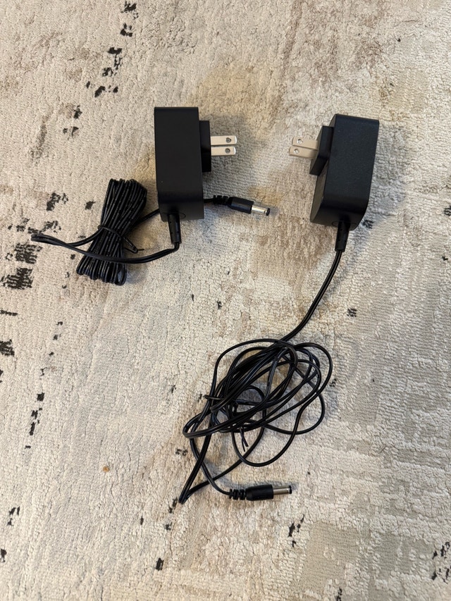 INSE Vacuum Battery and Adaptor - photo 3