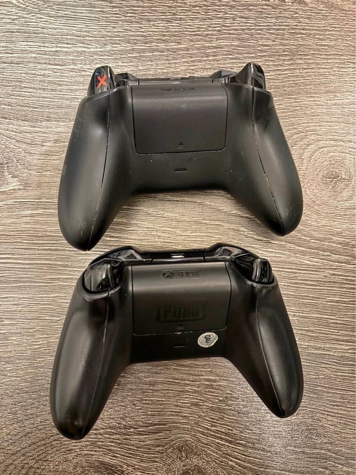 2 Xbox Wireless Controllers - Black & Camo (Used, Working)
