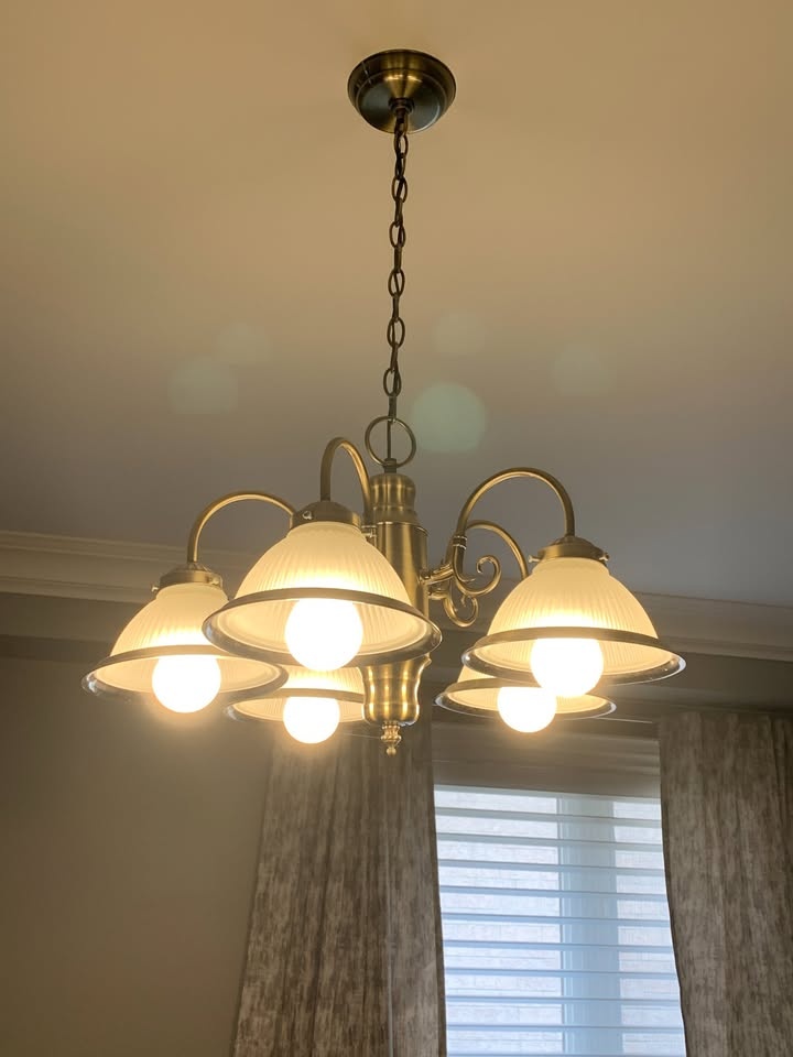 5 Light Chandelier - Antique Brass - photo 4