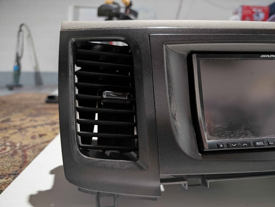 2011-2014 Toyota Sienna Navigation Radio & Screen - photo 3
