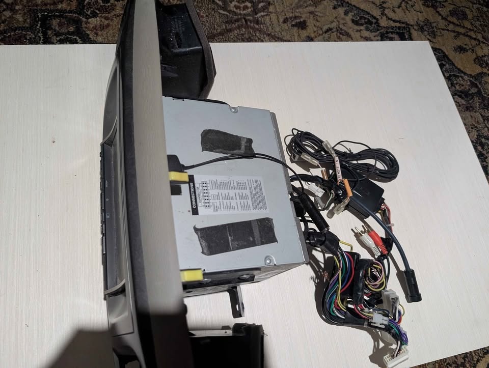 2011-2014 Toyota Sienna Navigation Radio & Screen - photo 5