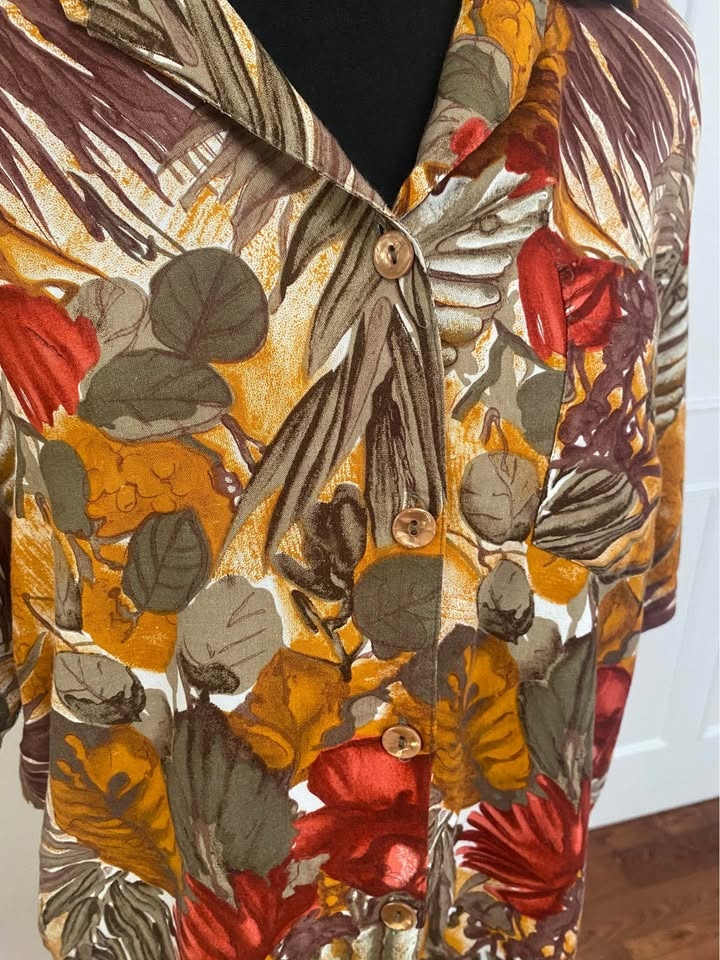 Vintage Button Up Top M - photo 3