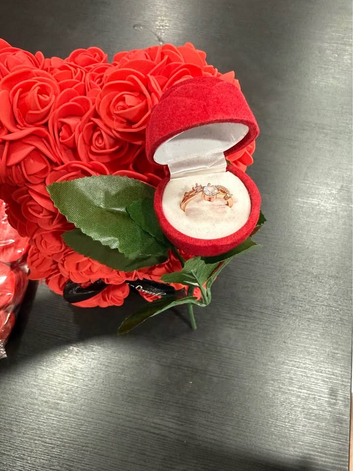 Valentine Gift Combo: Rose Ring, Teddy & Leaves - photo 3