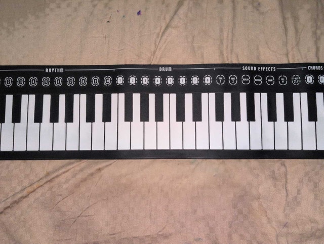 Roll Up Piano - photo 3