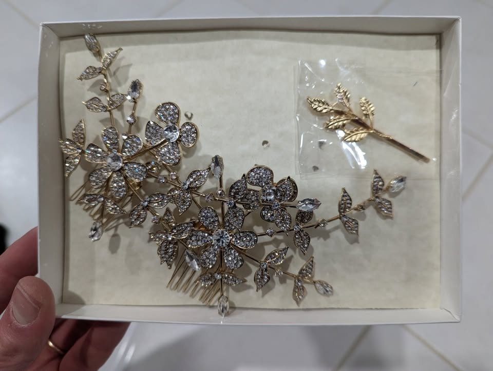 Bridal Hairpiece Set – Gold Floral Crystal Comb and Pin - photo 2
