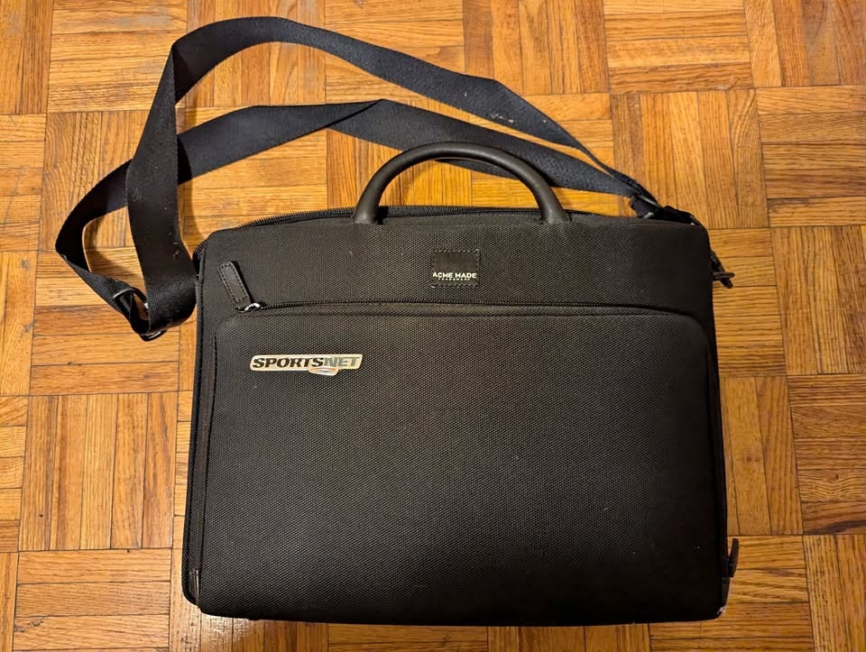 Sportsnet x Cache Made Laptop Bag – Excellent Condition