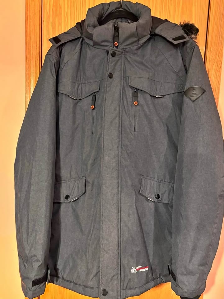 Misty Mountain 4XL Men's Grey Parka - New w/o Tags