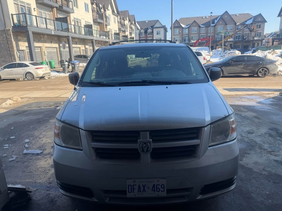 2010 Dodge Grand Caravan - photo 2