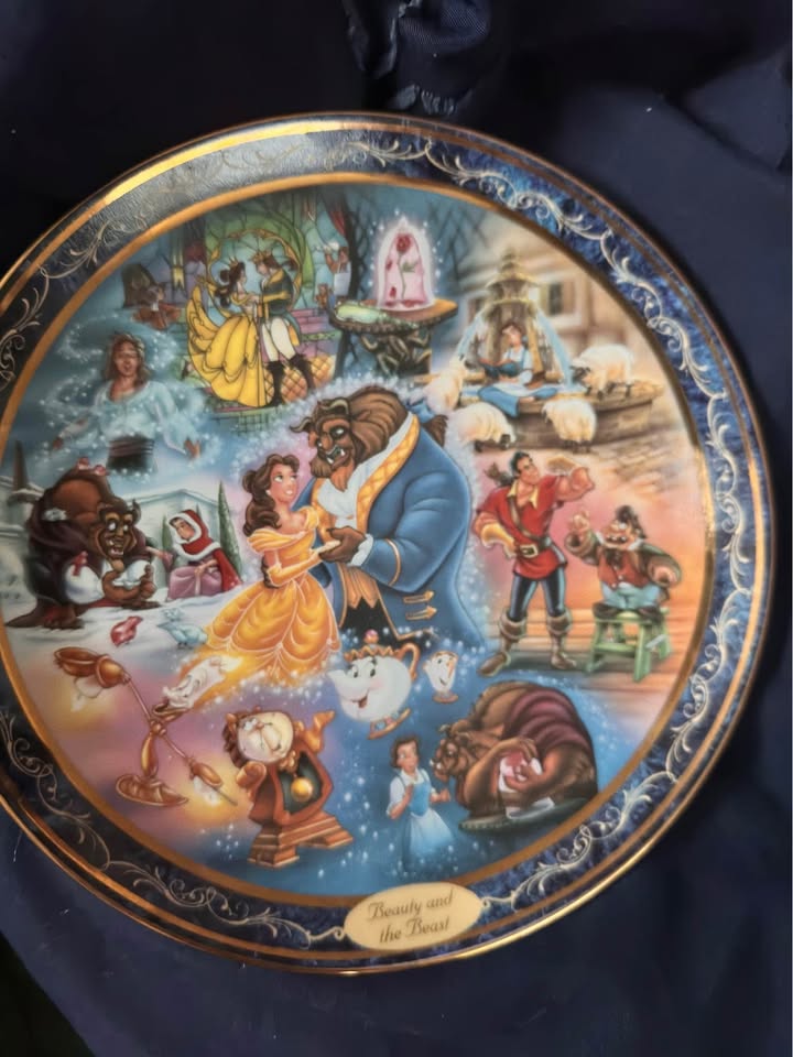 Disney plates - photo 4