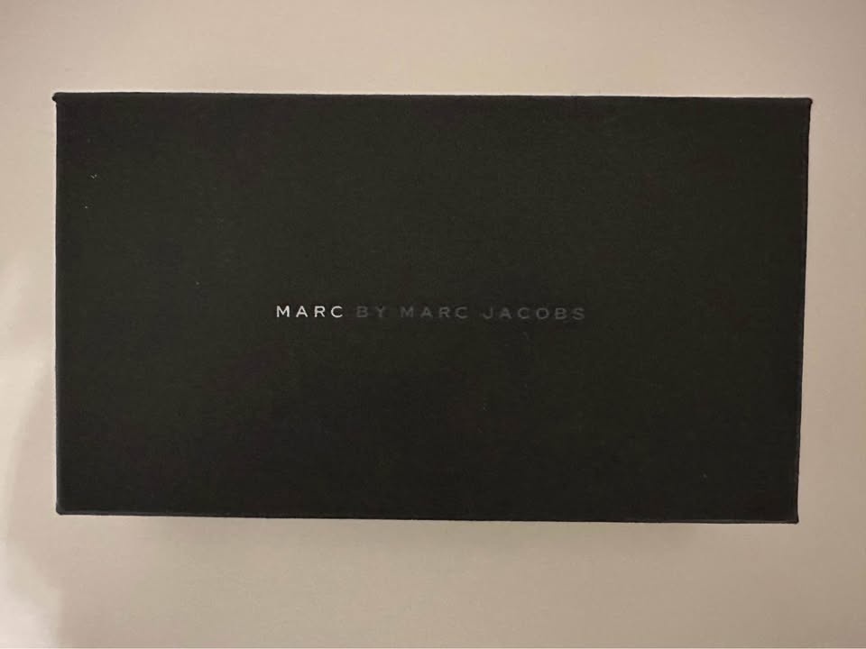 Brand new in Box - Marc Jacob’s Wallet - photo 4
