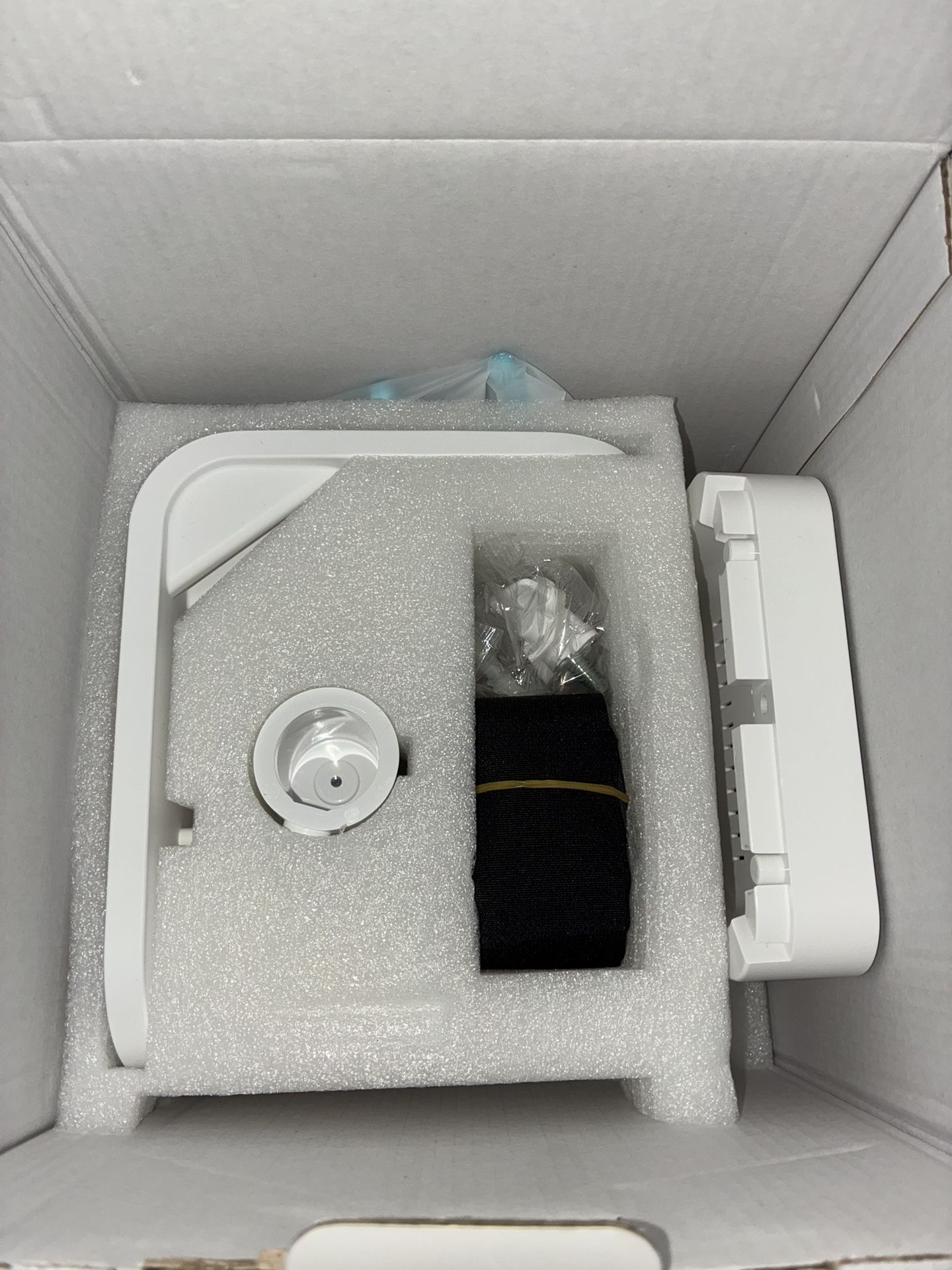 Smart Bird Feeder With Camera - photo 5