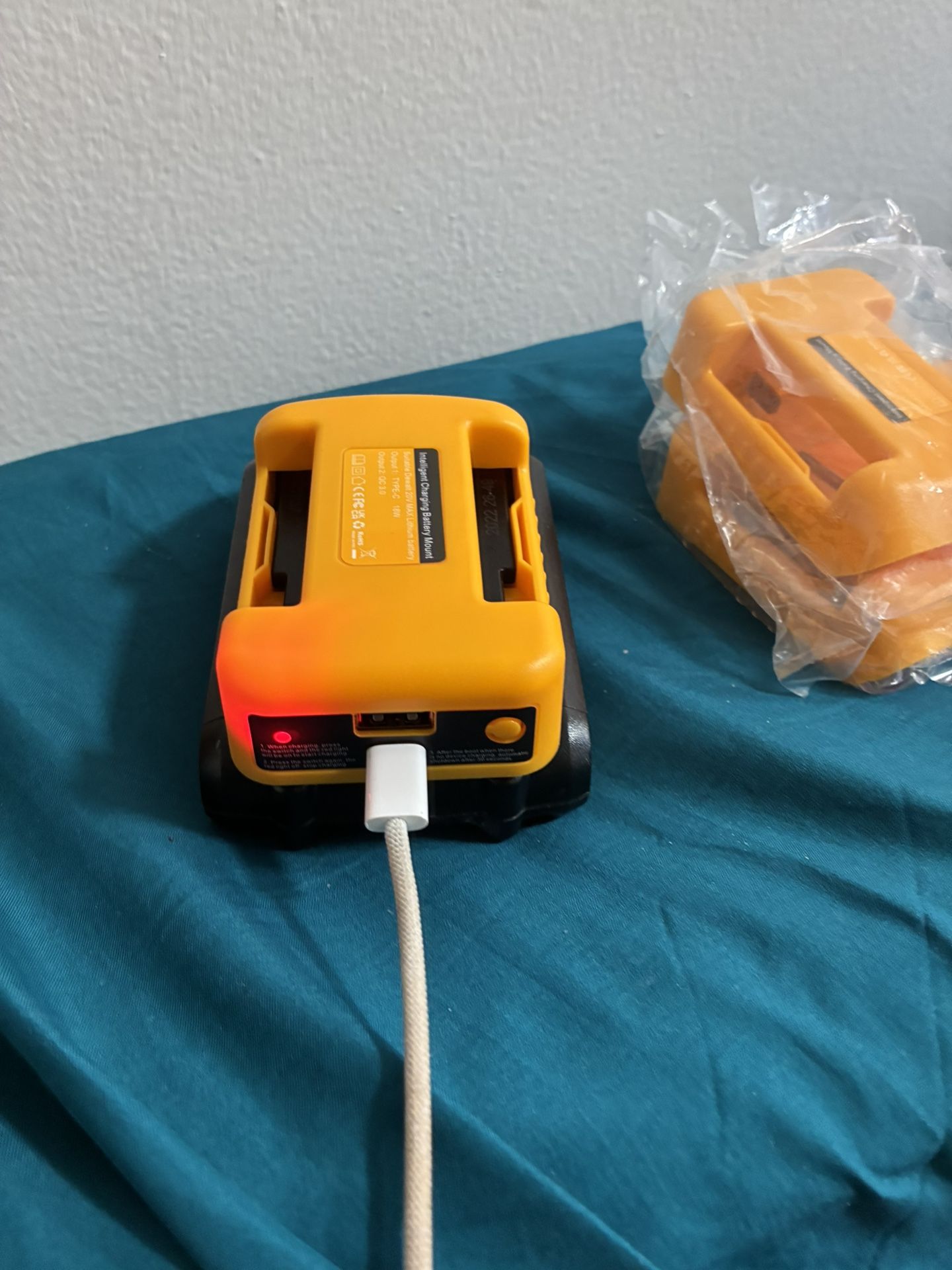 Battery Adapter For Dewalt Type C And USB - photo 5
