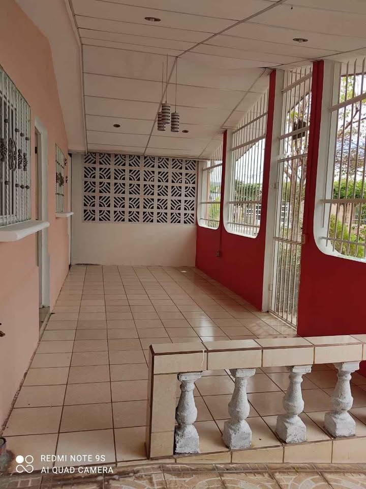 3 Beds 1 Bath - House - photo 3